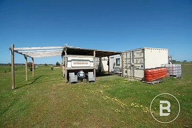 Iba Pa - 92 Commercial Road, Majorca, VIC 3465