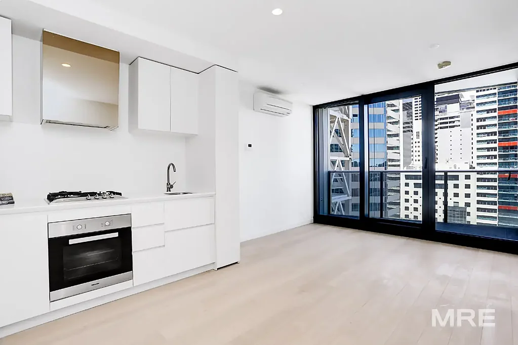 Modern two bedroom apartment in the heart of city