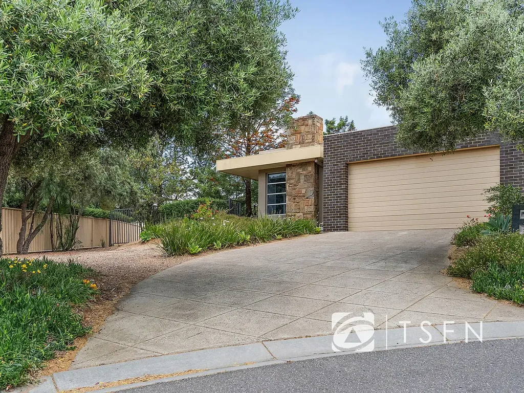 3 The Olive Grove, Strathdale, VIC 3550
