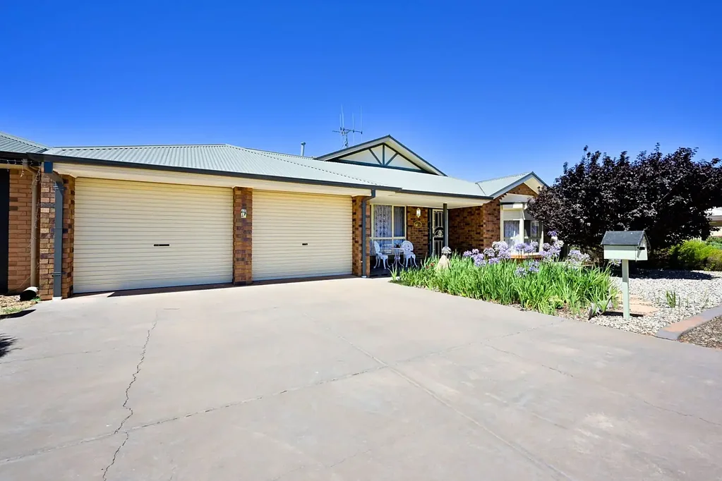 17 Eucalypt Street, Whyalla Stuart, SA 5608