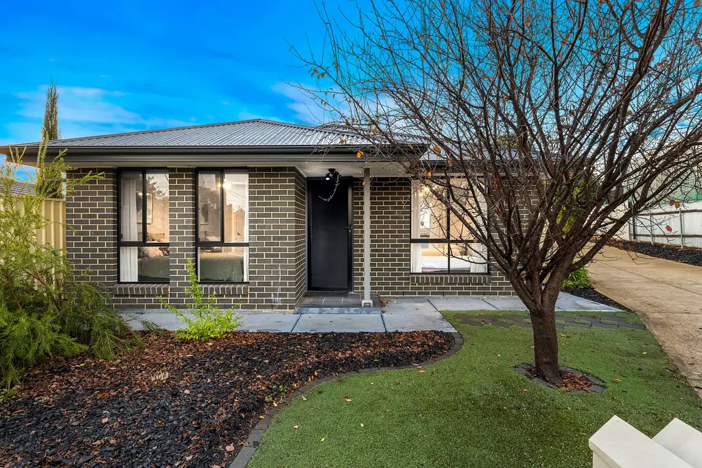 Para Hills 2chambre Low-Maintenance Living Awaits!