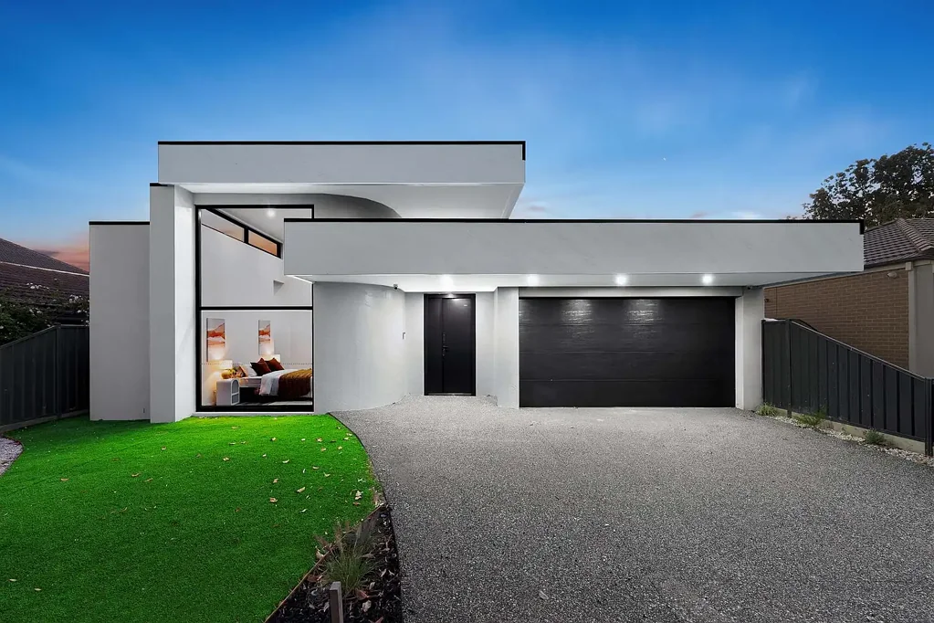 Altona 4 Slaapkamer Grand, Exquisite, Brand New Living For Families.