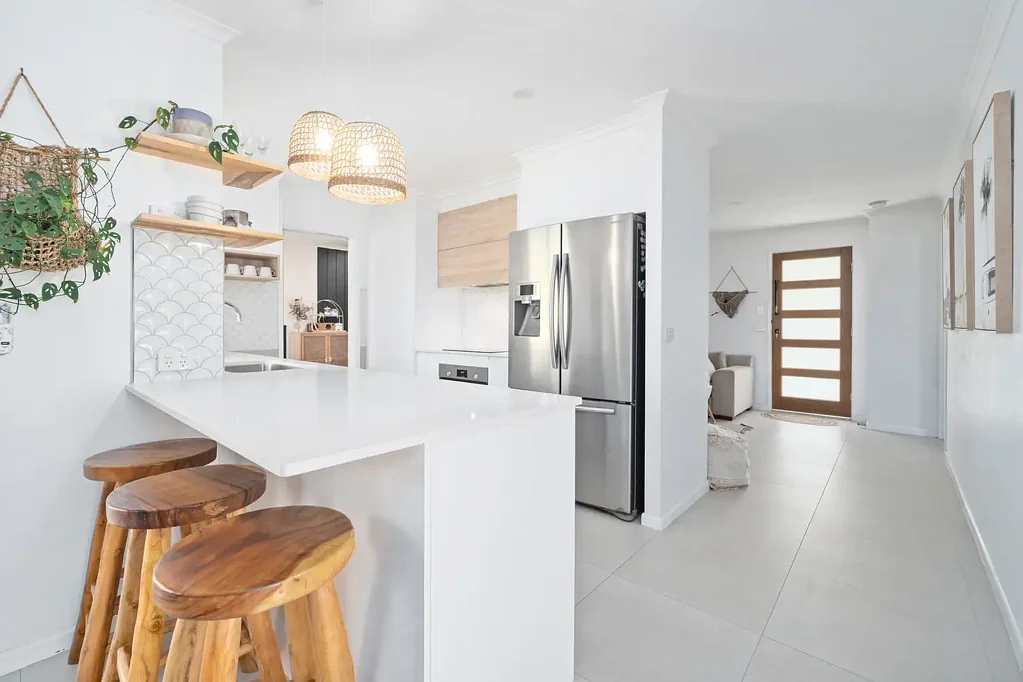 Coolum Beach 4 Bedroom Renovated level home - walk to park, shops & school