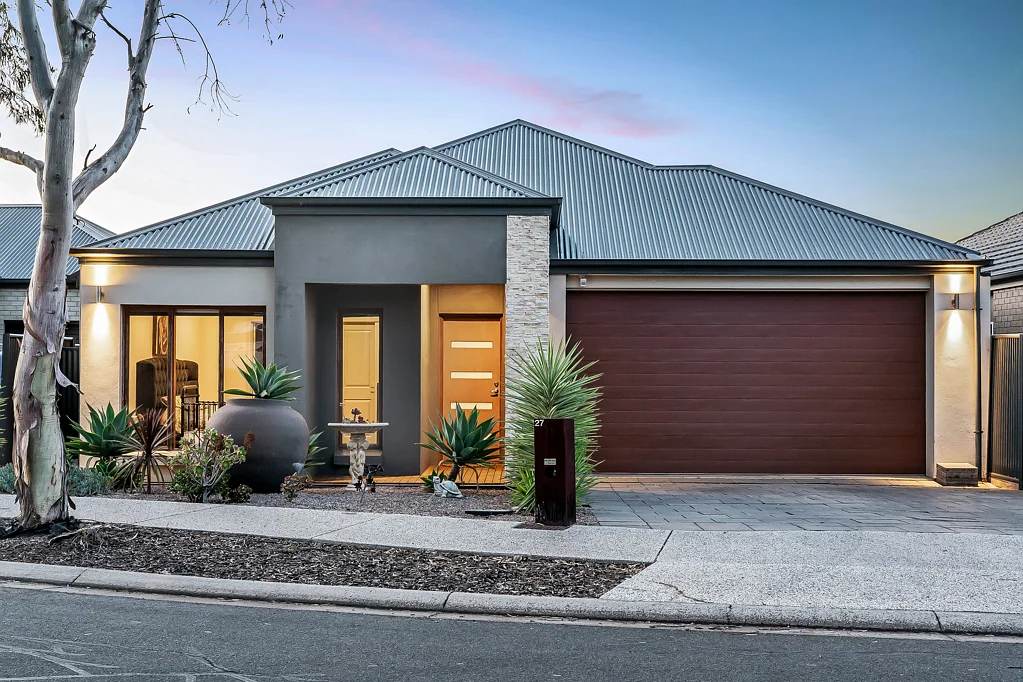 27 Salmon Gum Crescent, Blakeview, SA 5114