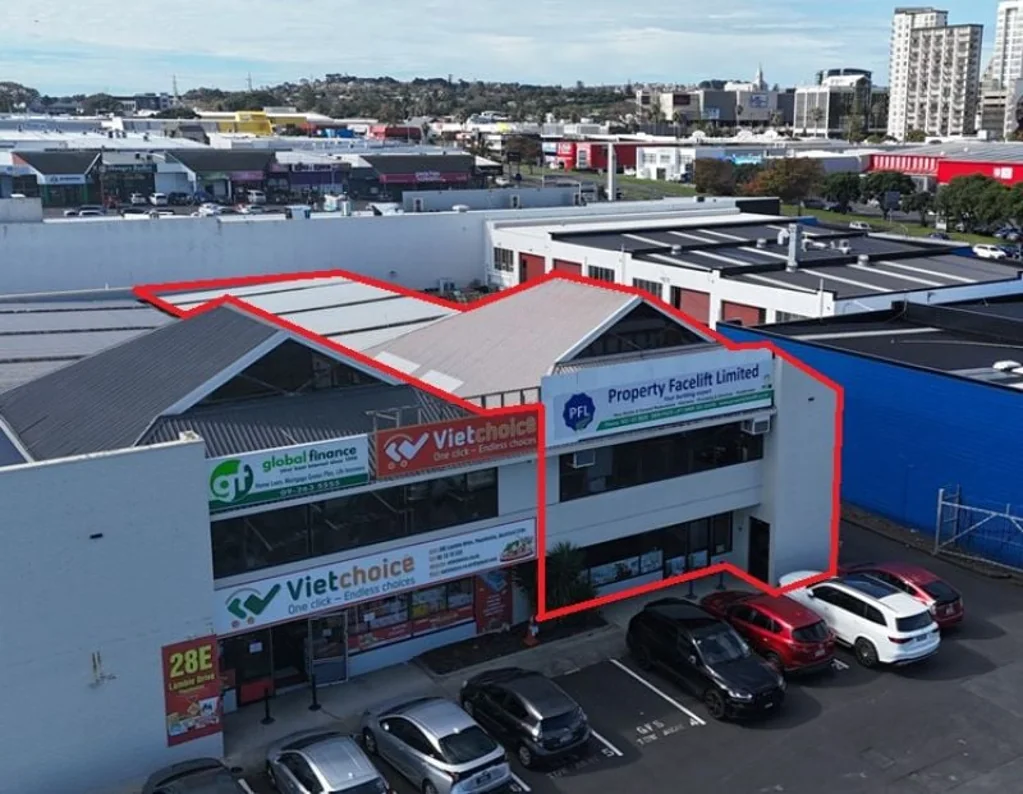 Manukau  High-Profile Trade Retail Premises