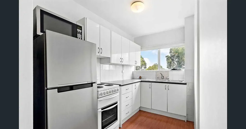 2 Bedroom Unit in Ideal Location