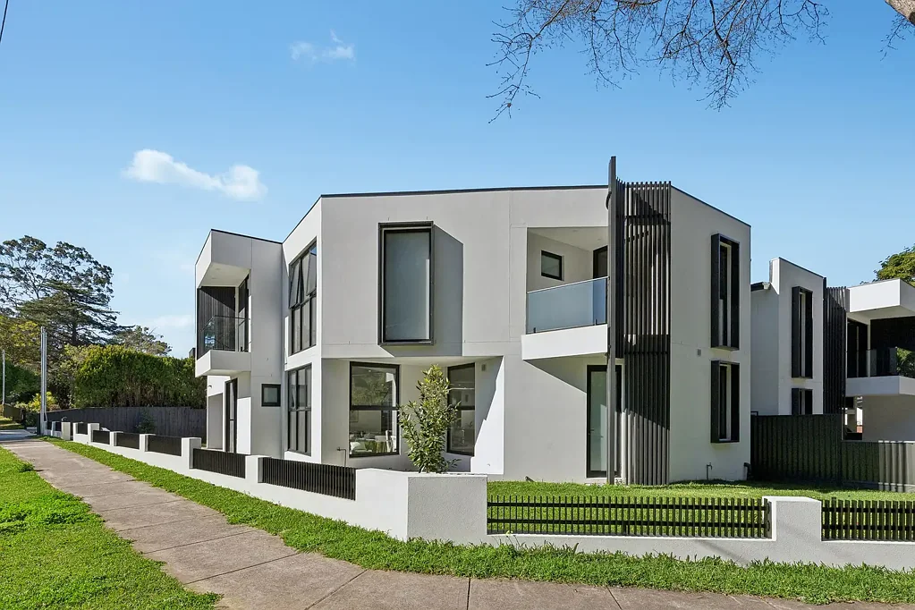 West Ryde 5Zimmer Luxury new home of uniquely expansive proportions
