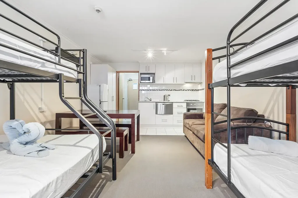 406/42 Great Alpine Road, Hotham Heights, VIC 3741