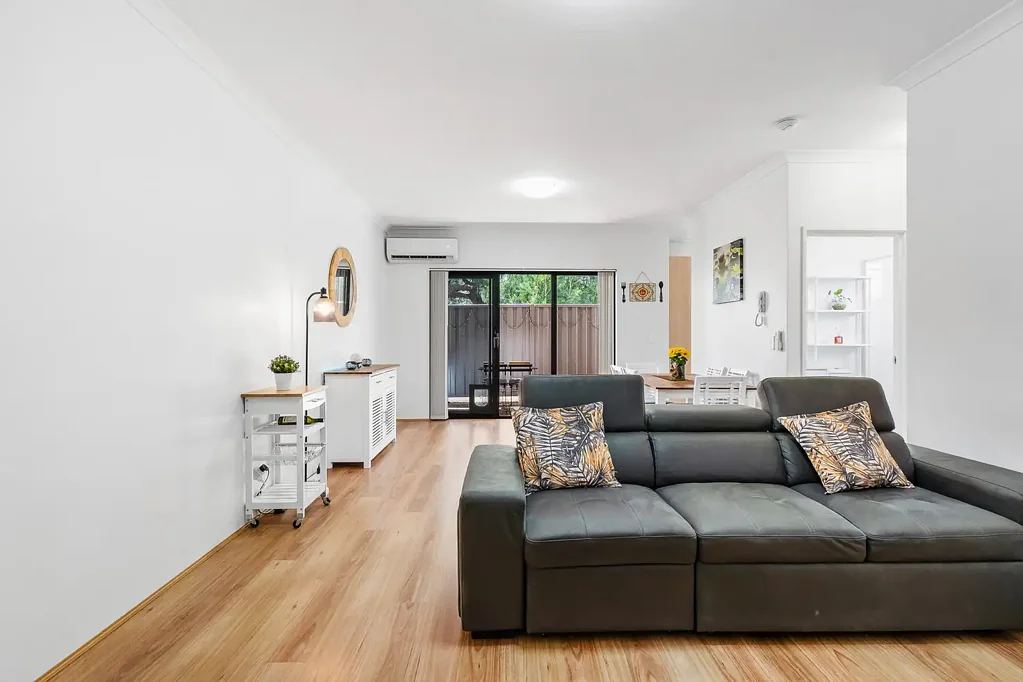 2/21 Brindley Street, Belmont, WA 6104