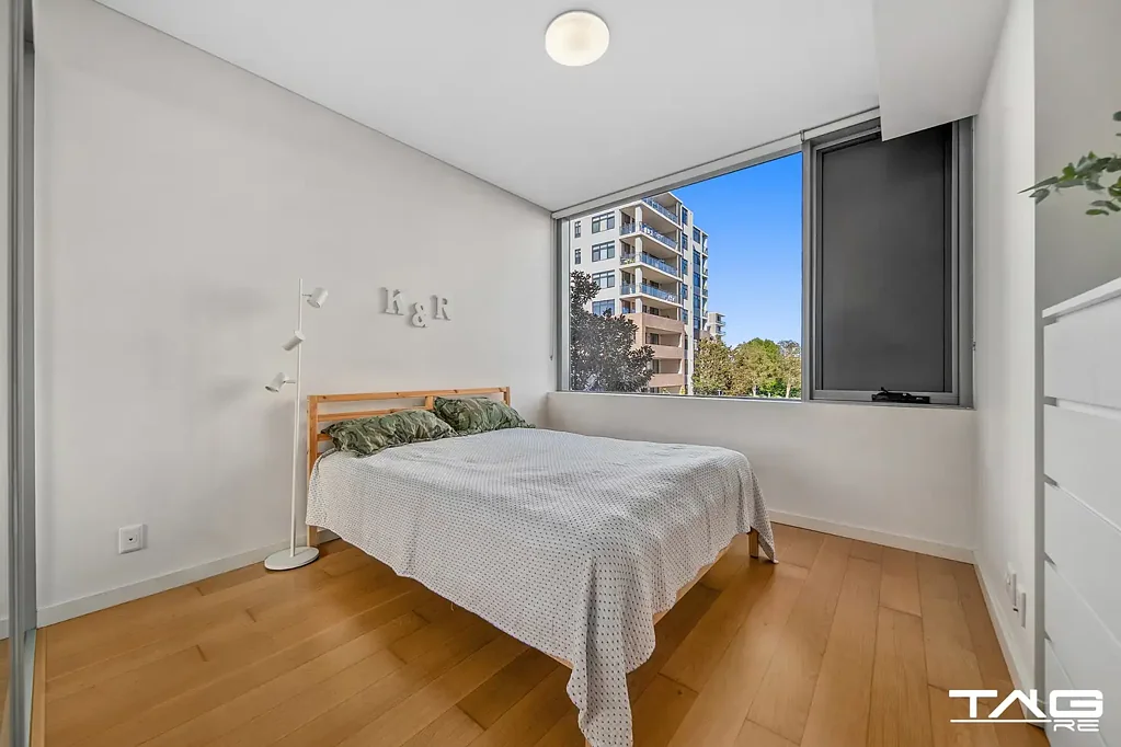 211/15 Baywater Drive, Wentworth Point, NSW 2127