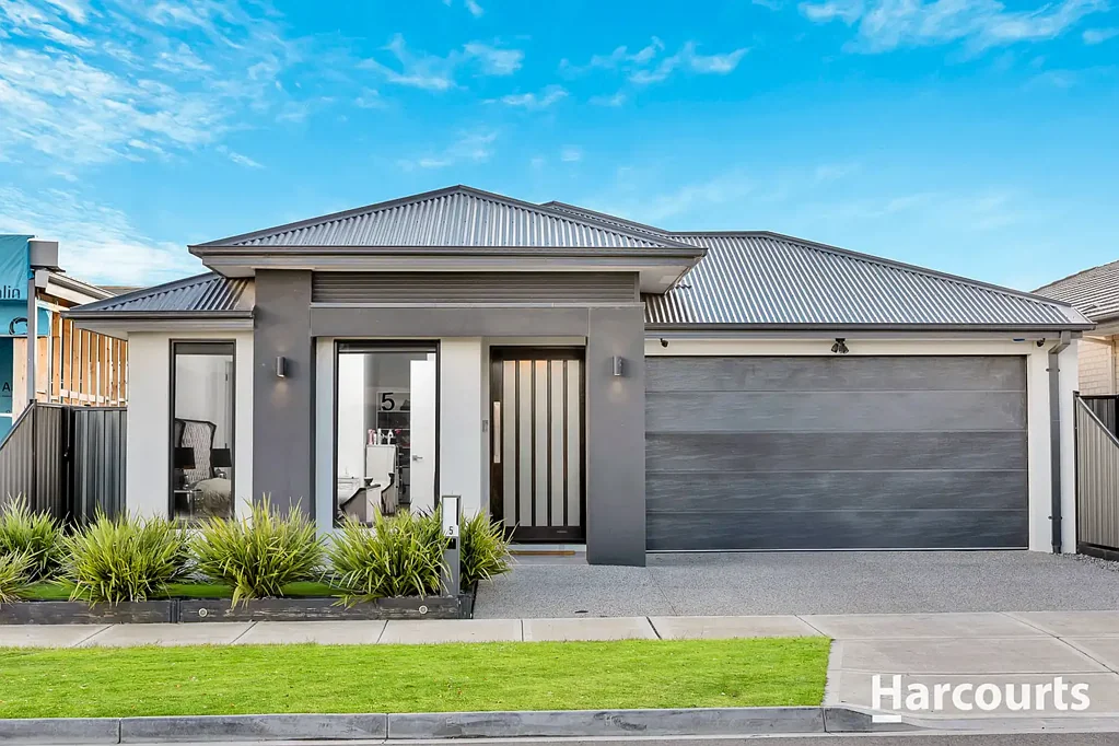 5 Boronia Way, Mickleham, VIC 3064