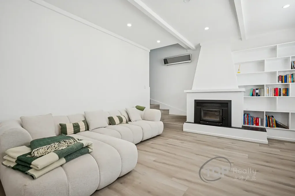 28 Tricourt Grove, Riverton, WA 6148