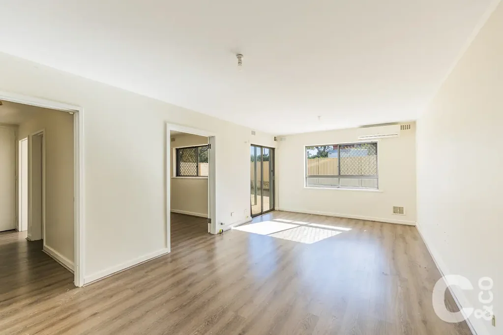 11/21 Disney Road, Parmelia, WA 6167