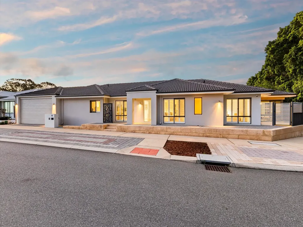 Coolbellup 4 Bedroom Contemporary Elegance on Principal Crescent