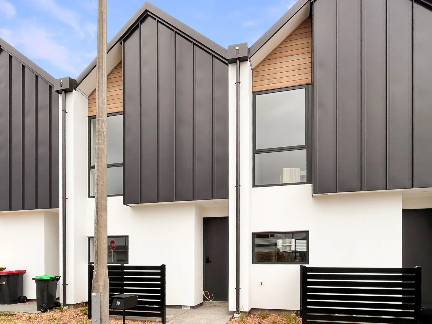 Contemporary St. Albans Townhouse