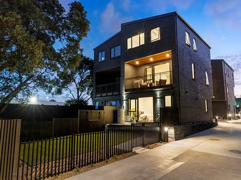 Point Chevalier 3房  Attainable Freehold Living