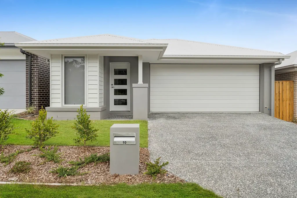 BRAND NEW FOUR BEDROOM HOUSE