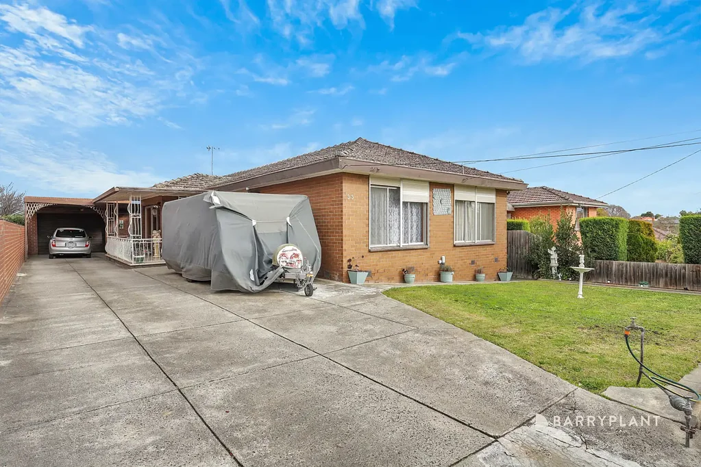 33 Caroline Street, Thomastown, VIC 3074
