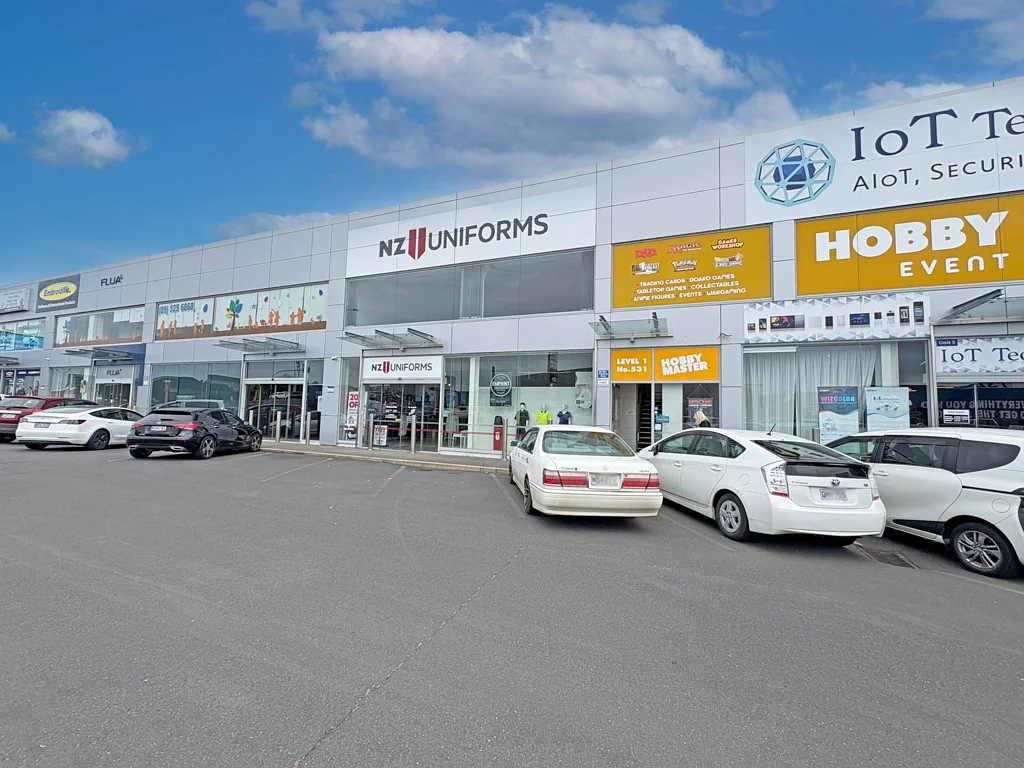 Penrose 357M² TOP FLOOR SPACE FOR LEASE