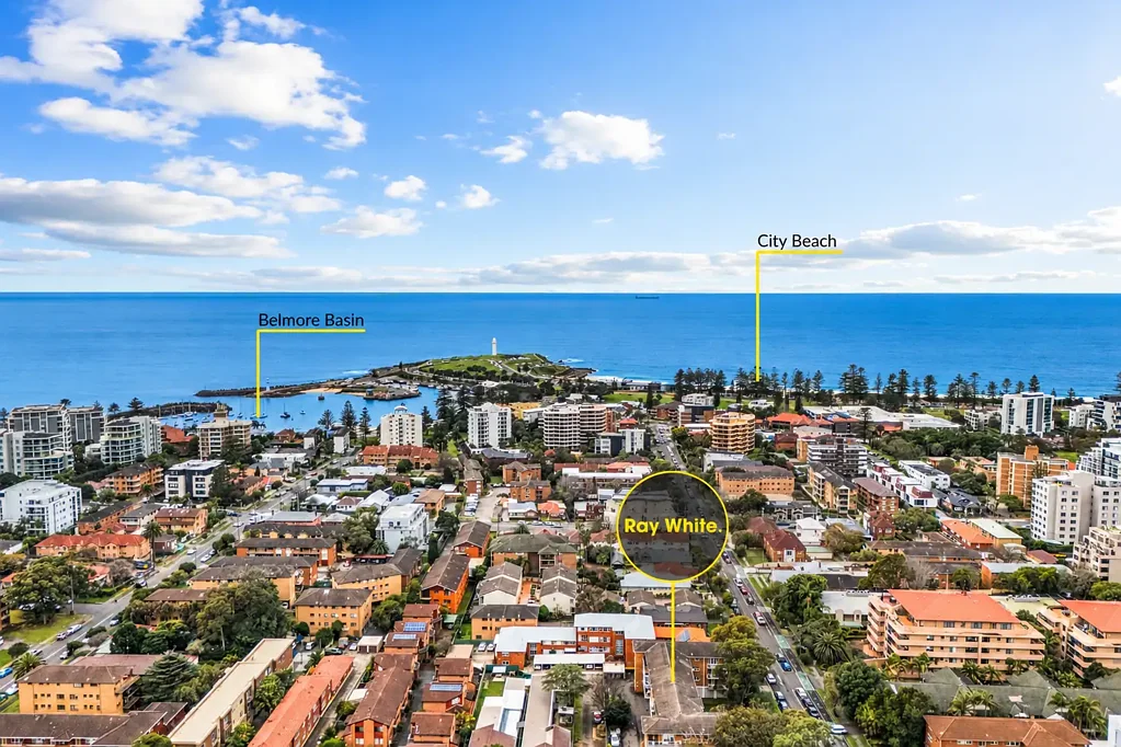 Wollongong 2कमरा Stylishly Updated Living in a Central Wollongong Location