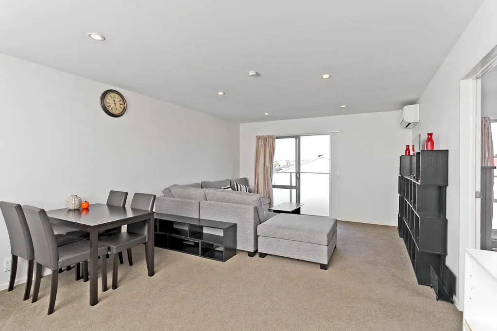 2H/86A Rockfield Road, Penrose, Auckland