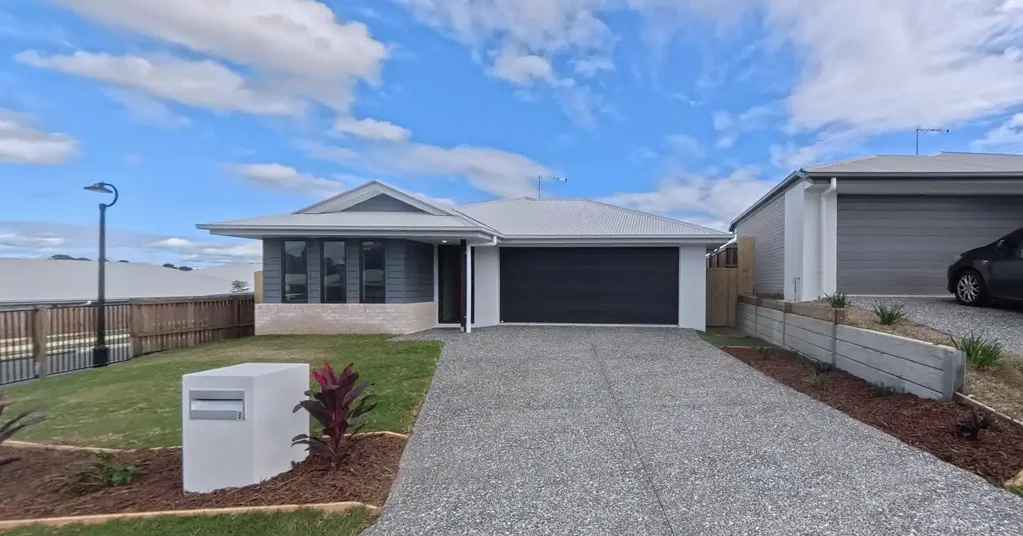 4 Bedroom Gem!