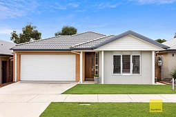53 Arnold Circuit, Charlemont