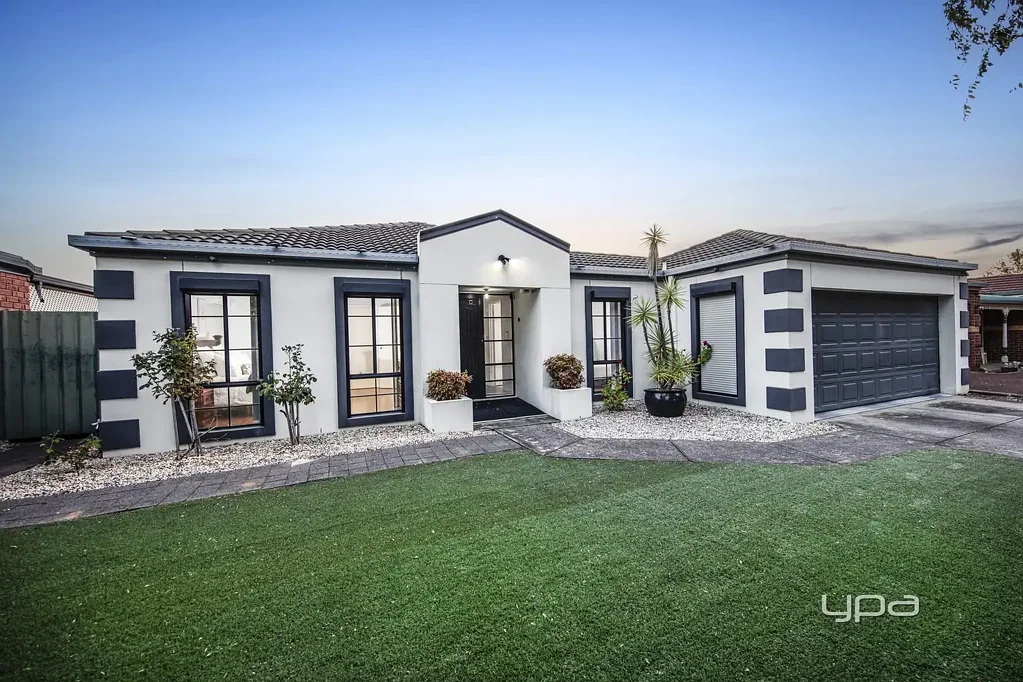 6 Forsyth Close, Burnside, VIC 3023