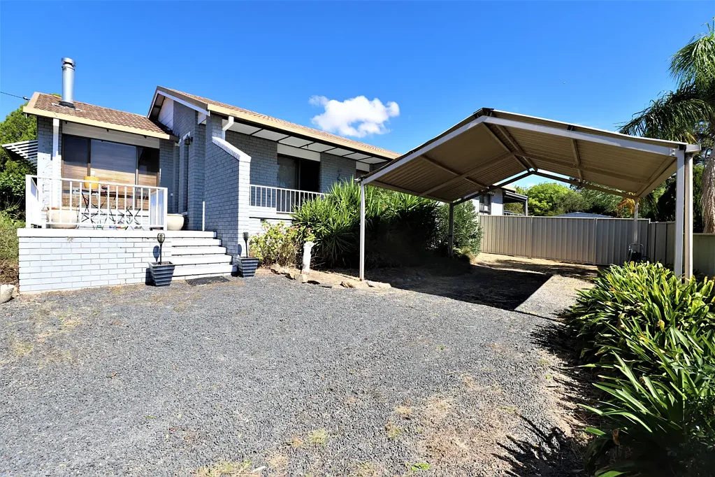 2 Byrne Street, Cootamundra, NSW 2590