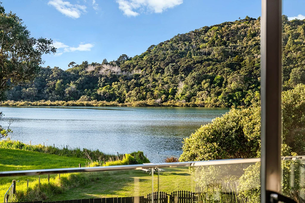 Waiwera 1Habitaciones Affordable Waterfront Studio Living