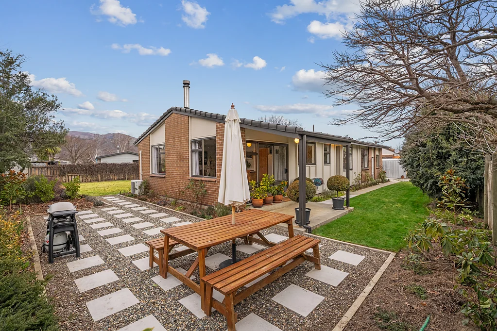 Cromwell 3 Bedroom Solid Start - Smart Buy