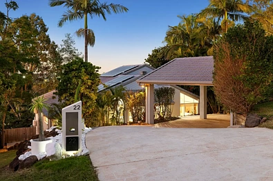 Carrara 5房  Architectural Elegance with Panoramic Outlooks & Exceptional Dual Living