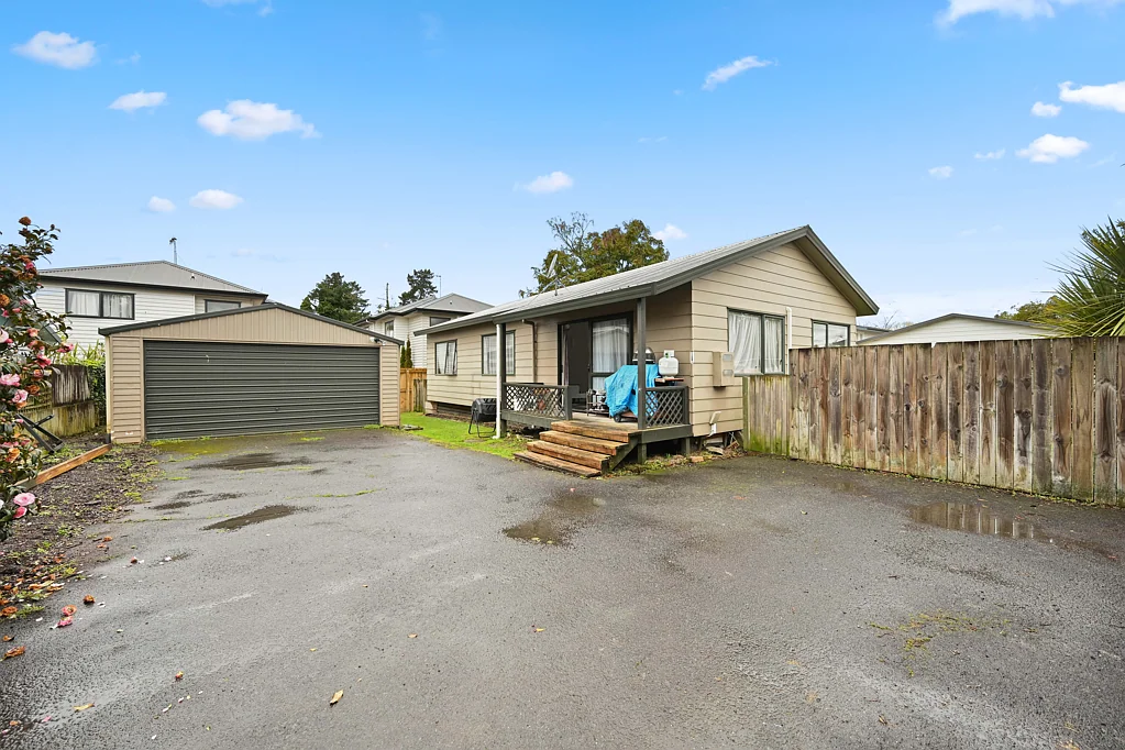 Bader 3침실 First Home Find!