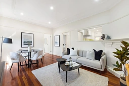 4/154 Pacific Highway, Roseville