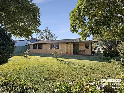 15 Eyre Street, Dubbo, NSW 2830, 4房, 1浴, House