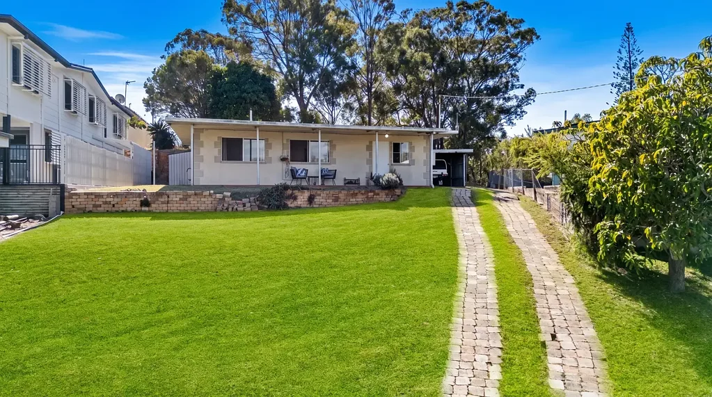West Gladstone 3침실 Position, Potential & Proven Investment Appeal