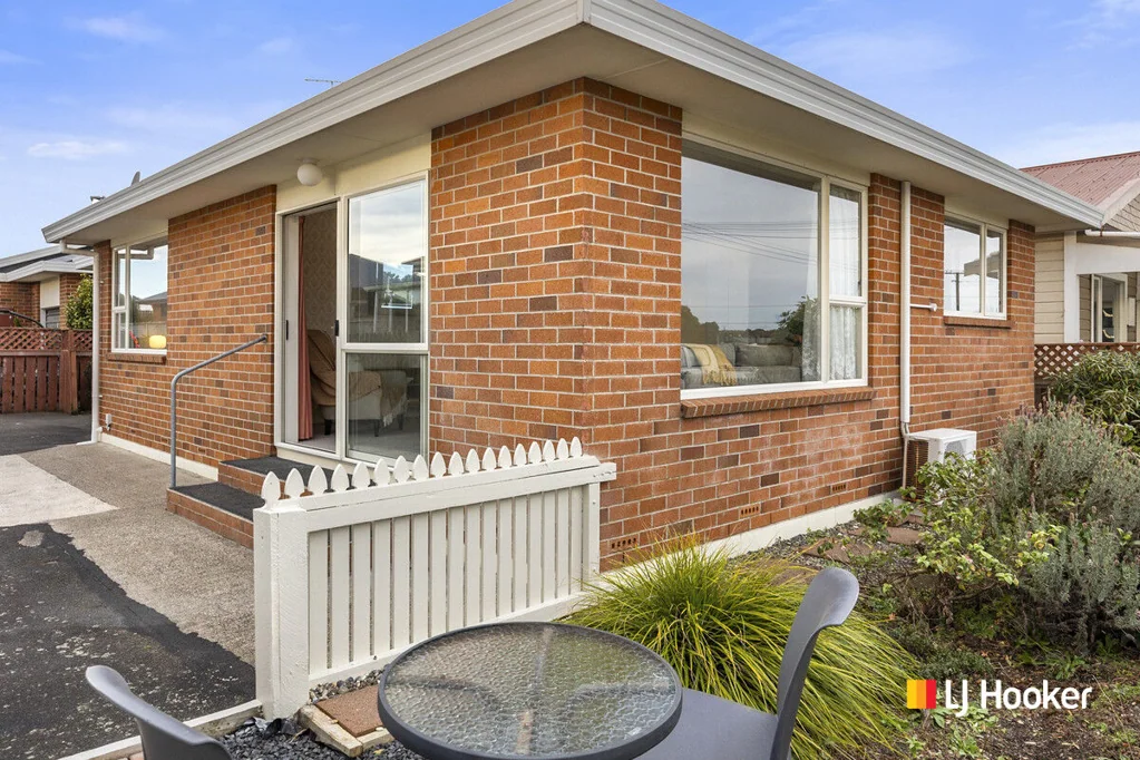 Saint Kilda 2Zimmer Sunny, Stand-Alone Townhouse -- Perfect First Home, Investment, or Downsizer!
