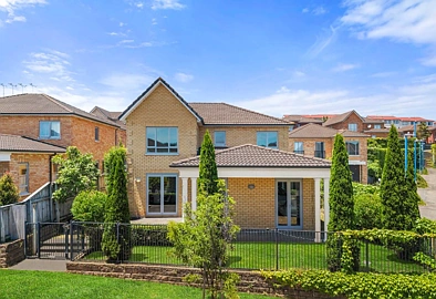 Spacious 5-Bedroom Family Home in Oteha – Prime Location & Top School Zones