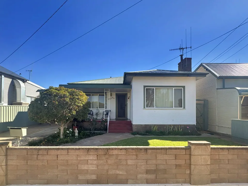 678 Chapple Street, Broken Hill, NSW 2880