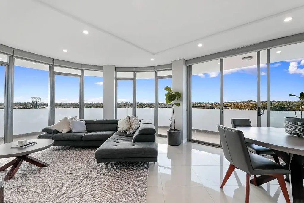 Sun-Drenched Sixth-Floor Living with an Expansive Wraparound Balcony