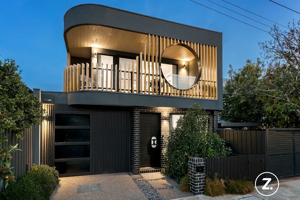 Yarraville 4 Bedroom Architectural Excellence in the Heart of Yarraville Village