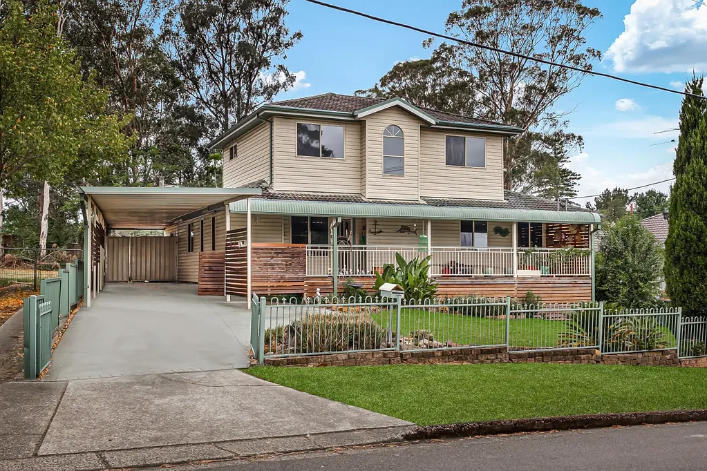4 Kikori Crescent, Whalan, NSW 2770