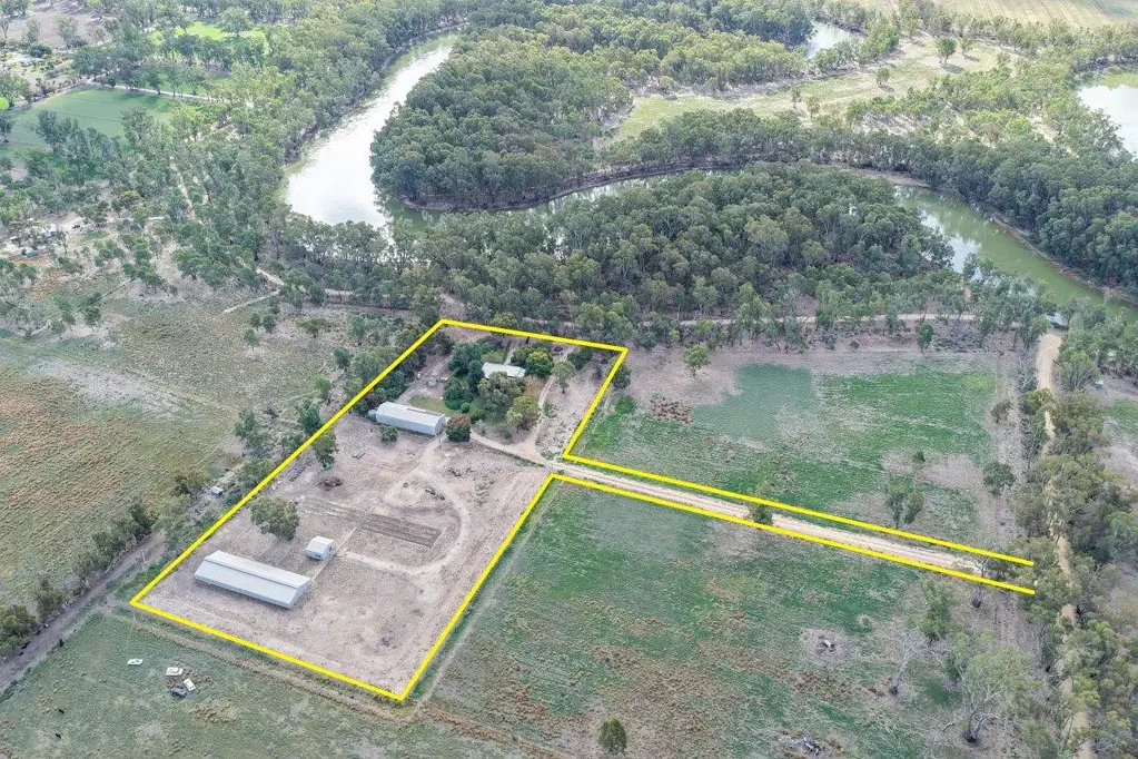 Murrabit West 4房  Riverfront Living with Space, Shedding & Lifestyle Appeal
