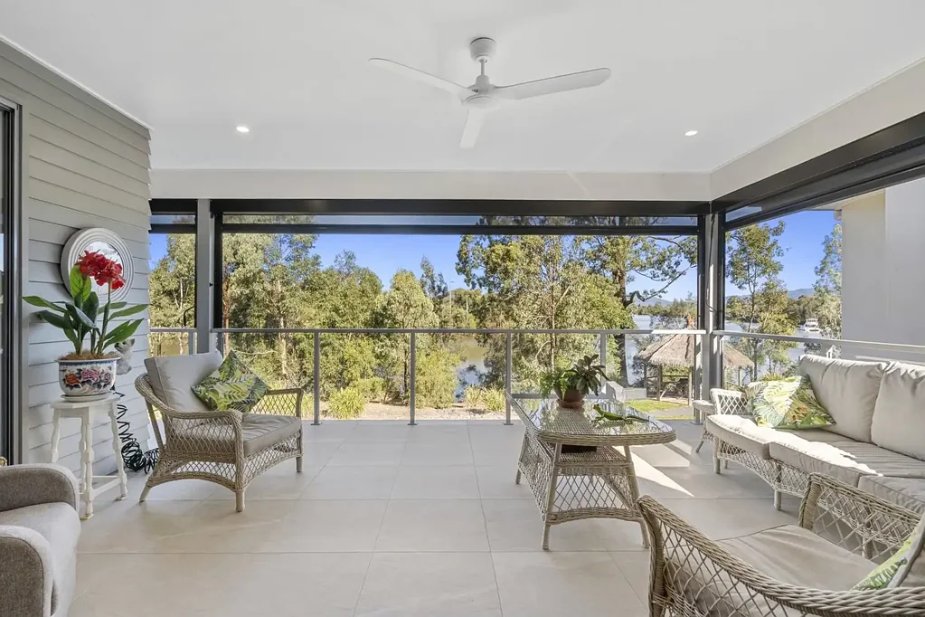 Upper Coomera 2Zimmer Spacious Living with Tranquil Bushland and River Views