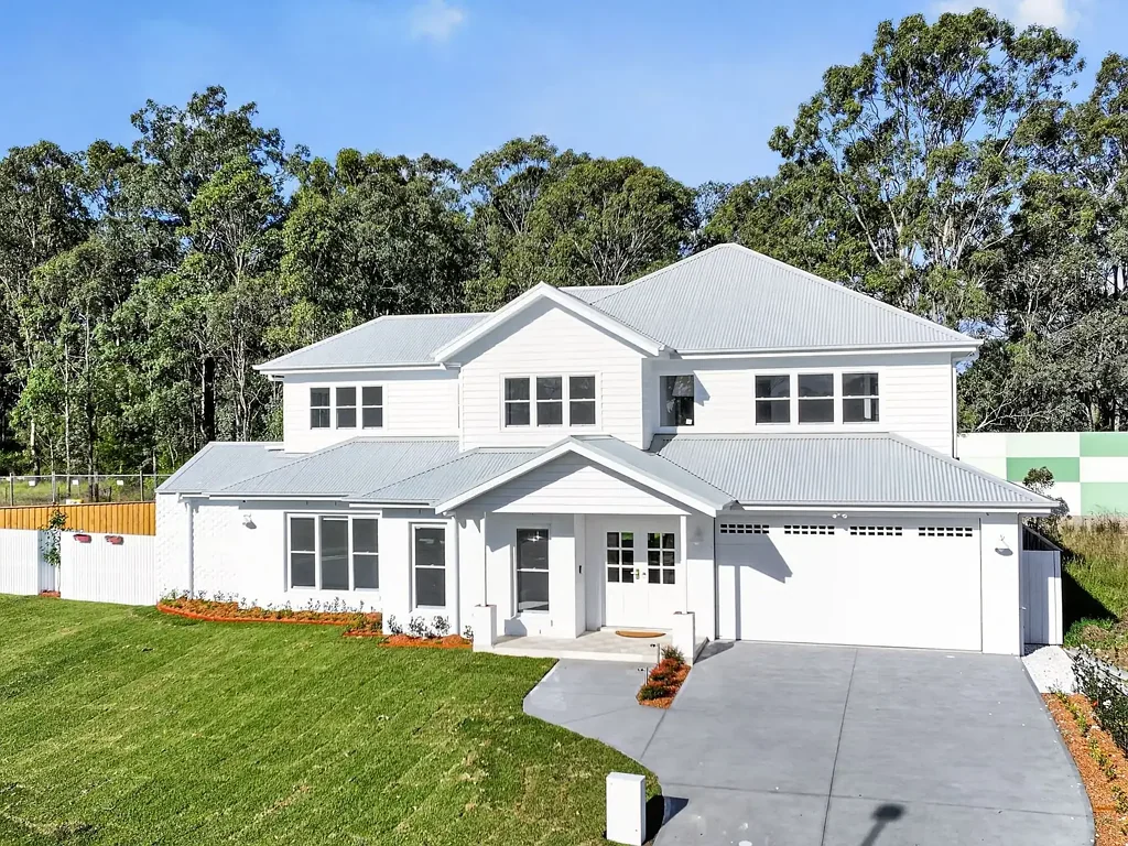 Menangle 5Habitaciones Contemporary Hamptons Living on a Grand Scale