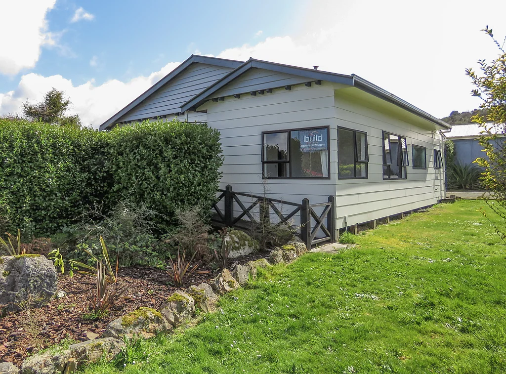 Reefton 3房  Stylish family living with space to grow