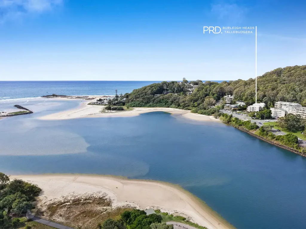 Currumbin 3غرفة نوم Enviable Holiday Lifestyle or Investment | Idyllic Currumbin Creek and Ocean Views
