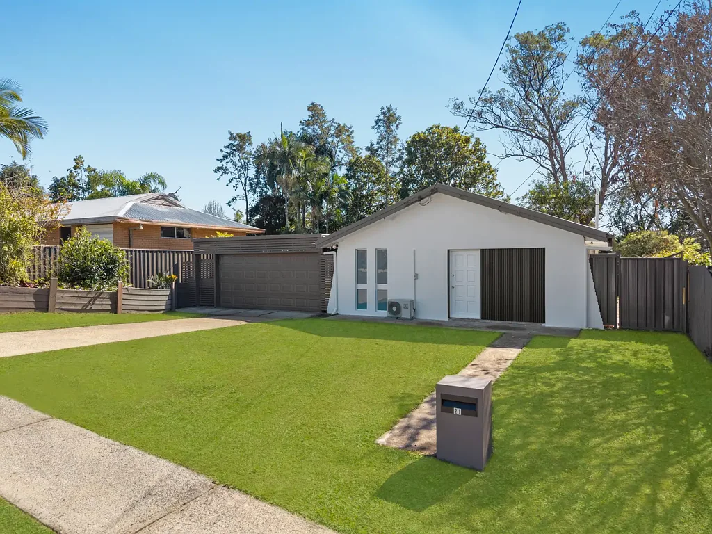 Newly Renovated! Perfect location, Perfect Price, Perfect Property!