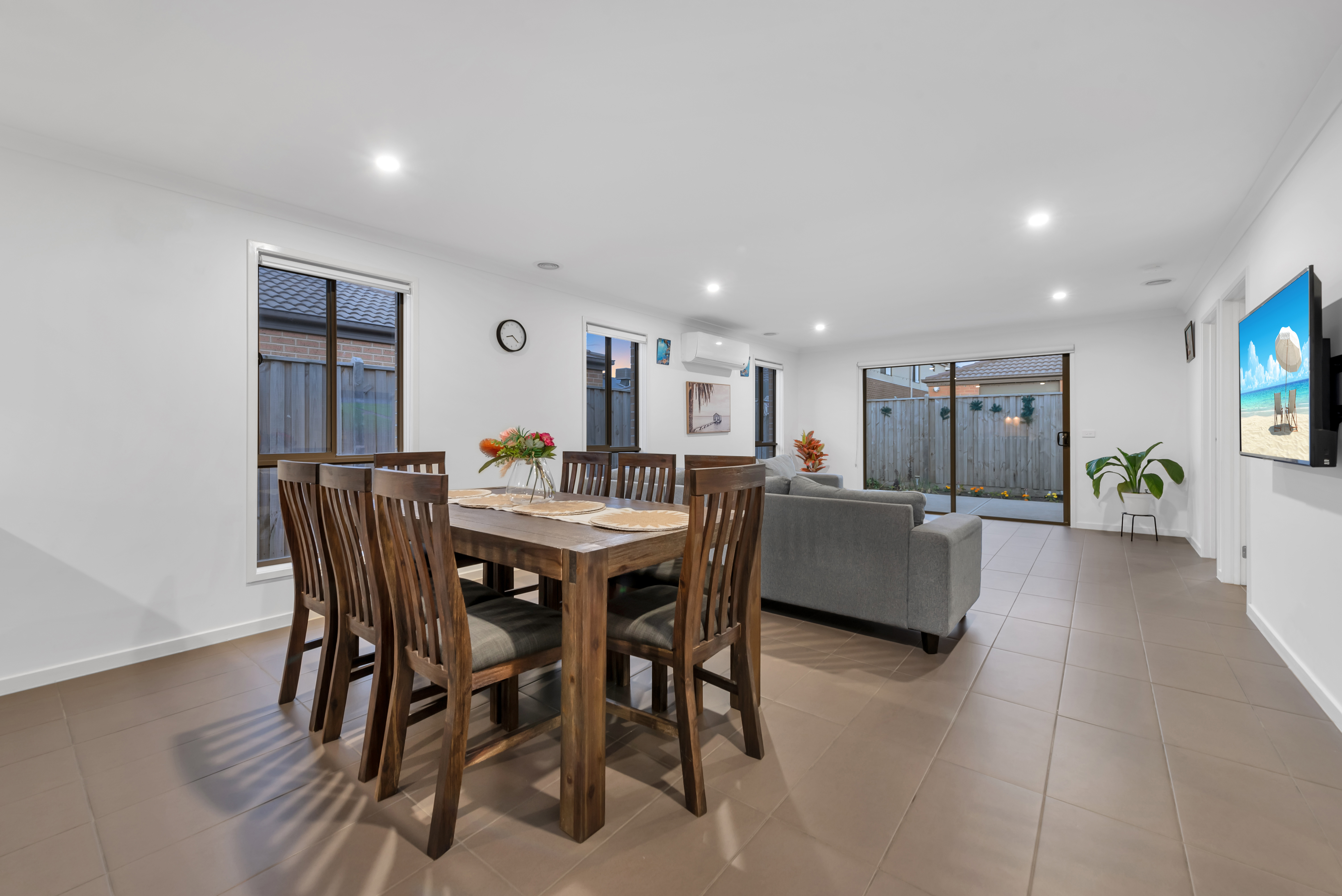 17 MELVILLE RD, OFFICER VIC 3809, 0房, 0浴, House