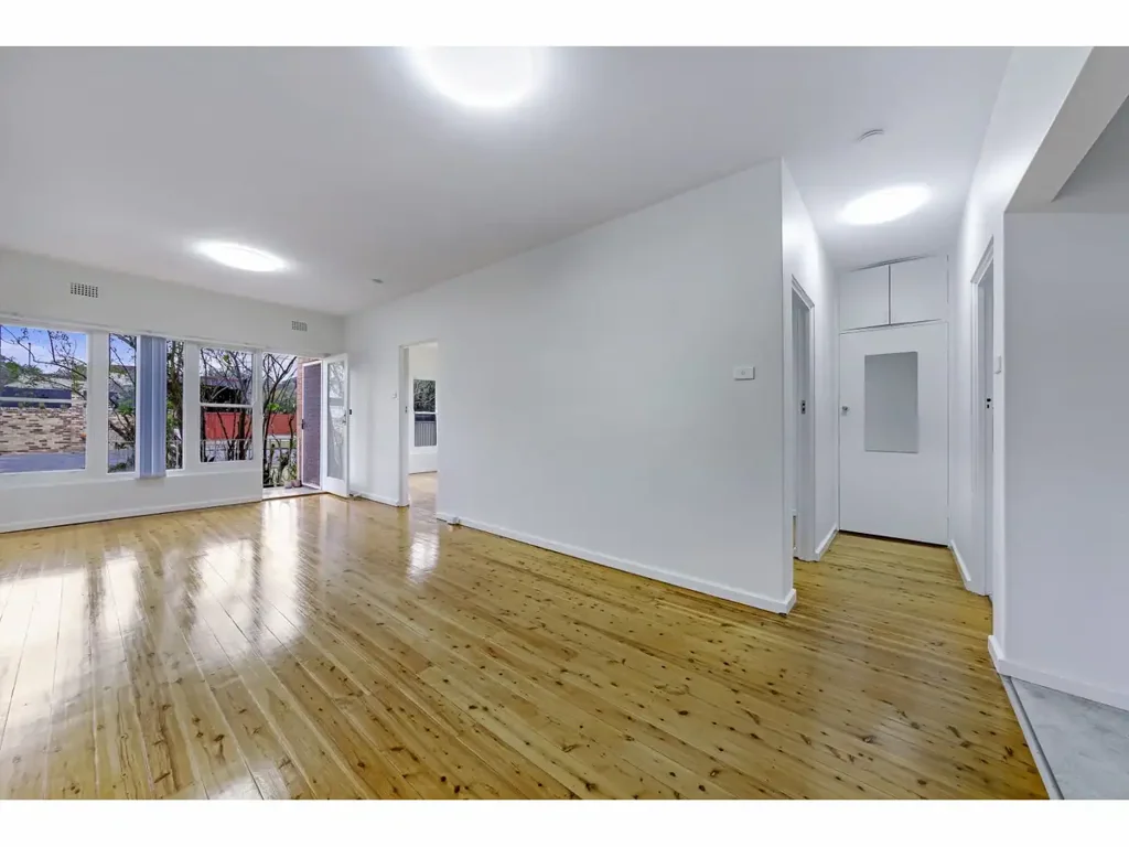 Renovated Ground Floor Two Bedroom Unit - Presents Like New!!!